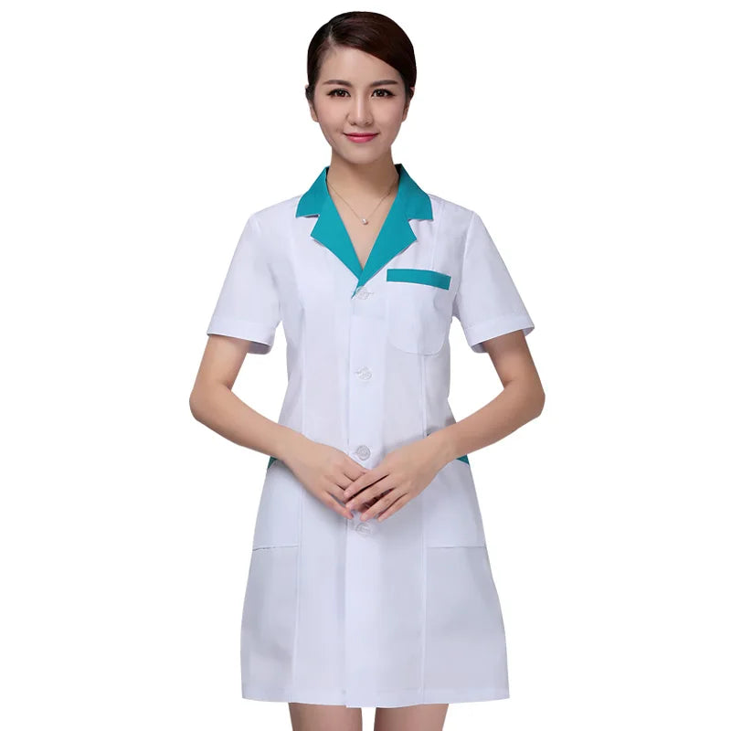 Robe médicale chemisée pour femmes